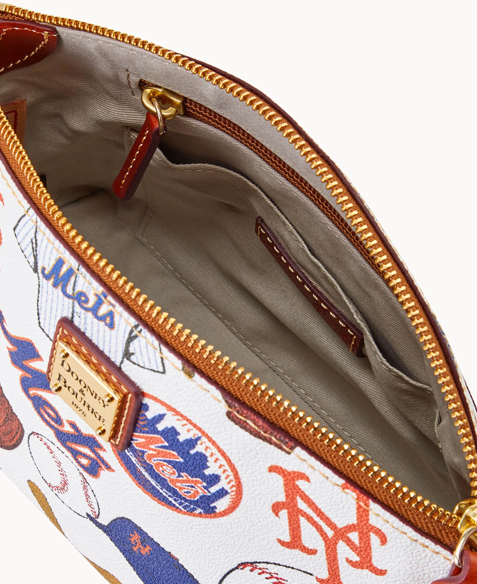 MLB Mets Suki Crossbody - Image 3