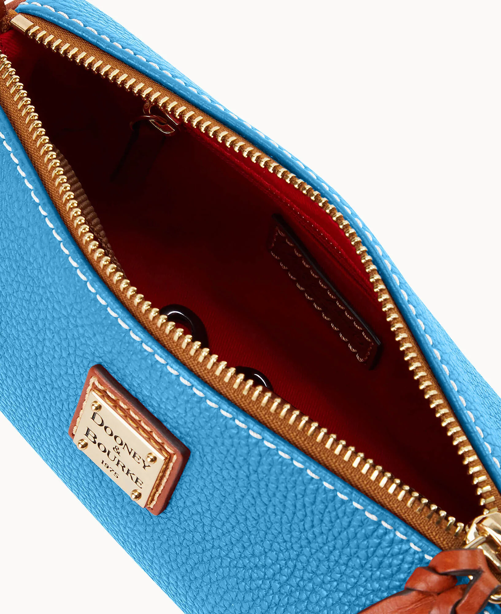 Pebble Grain Buffy Crossbody - Image 25