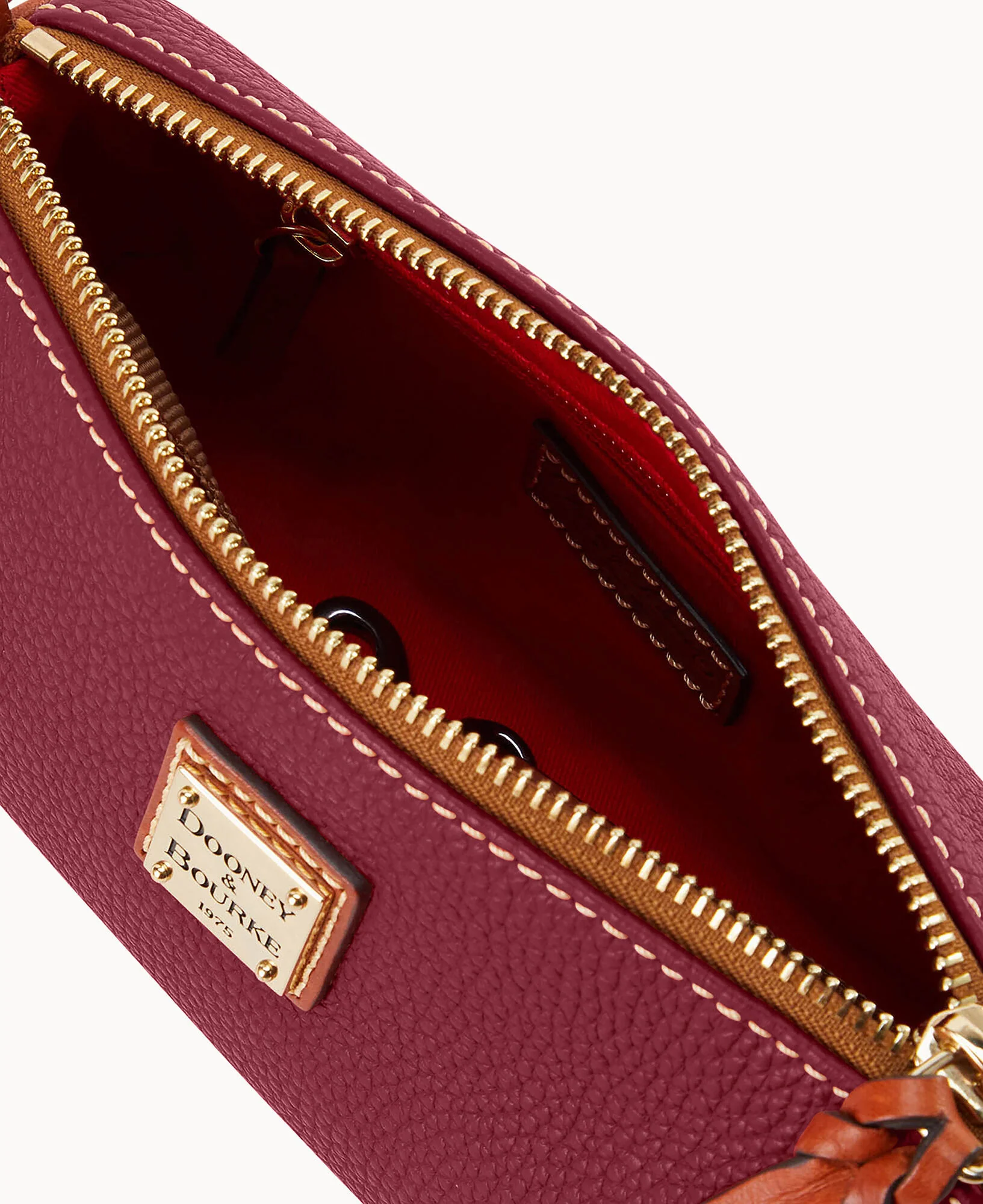 Pebble Grain Buffy Crossbody - Image 31