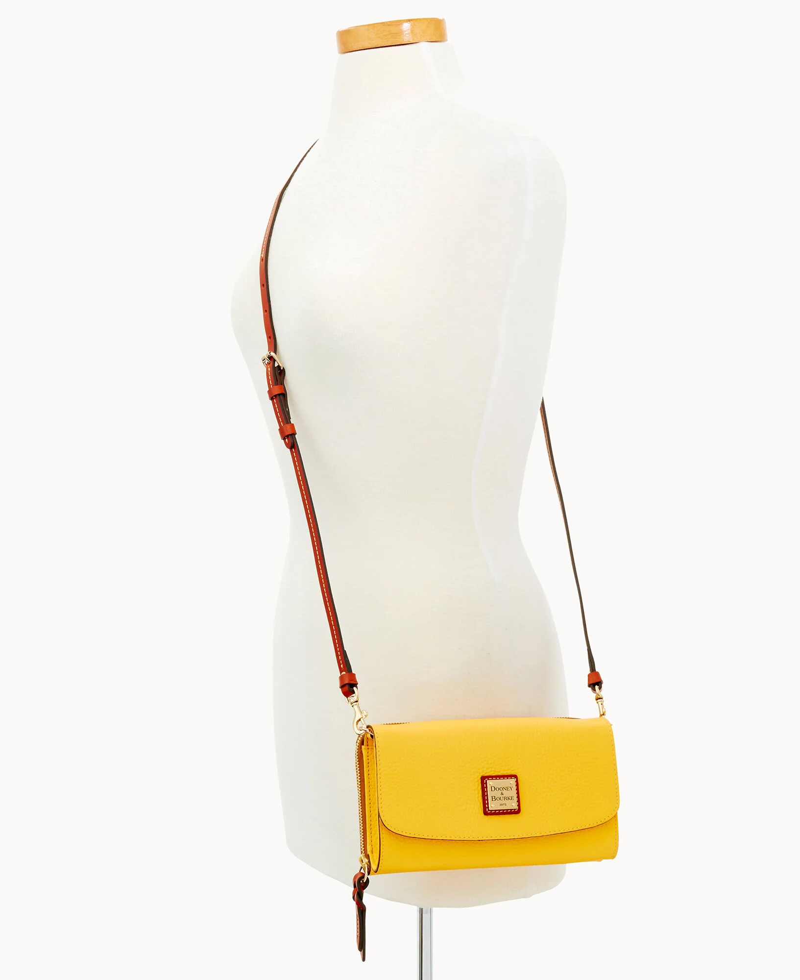 Pebble Grain Clutch Wallet - Image 62