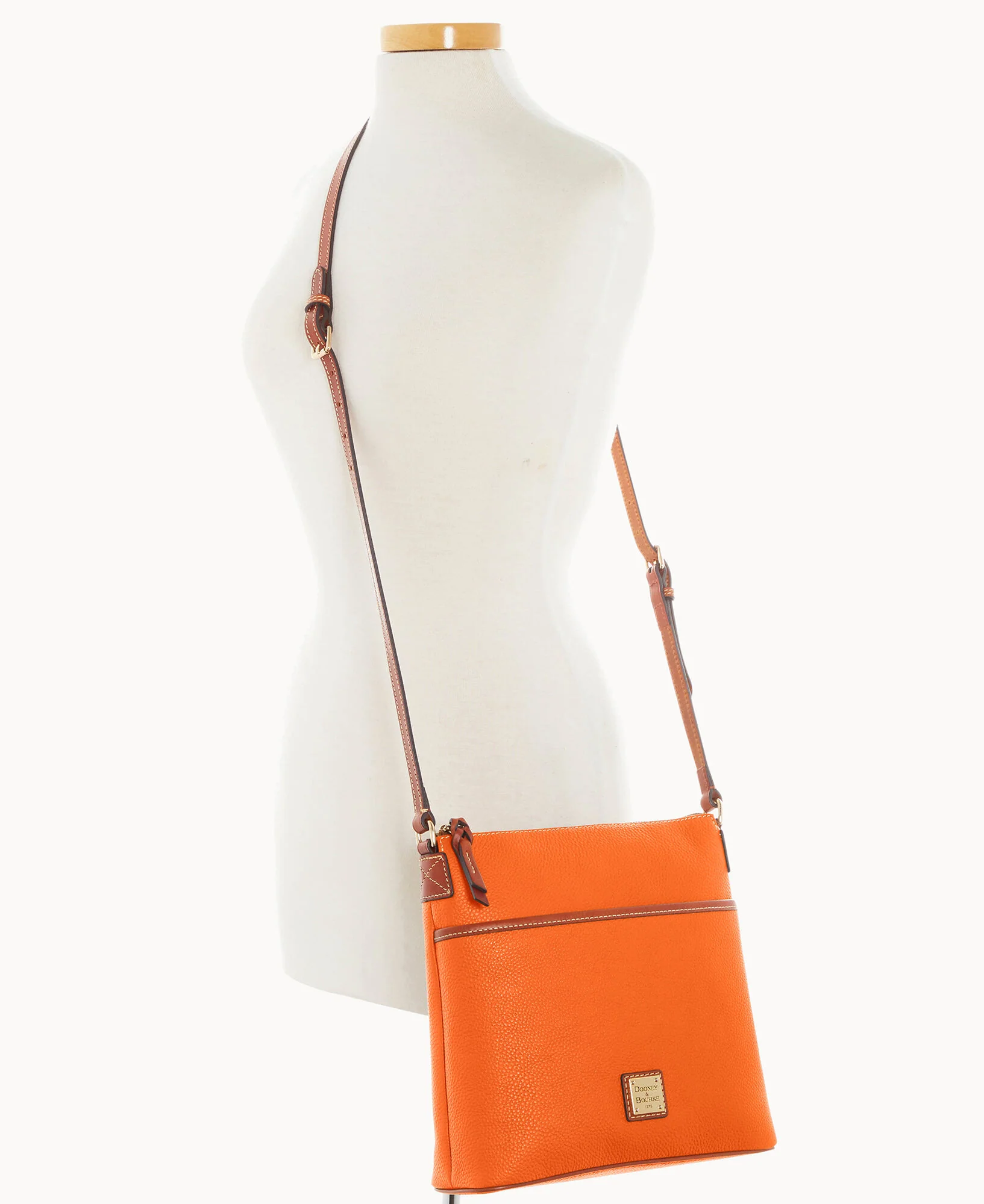 Pebble Grain Everyday Crossbody - Image 4