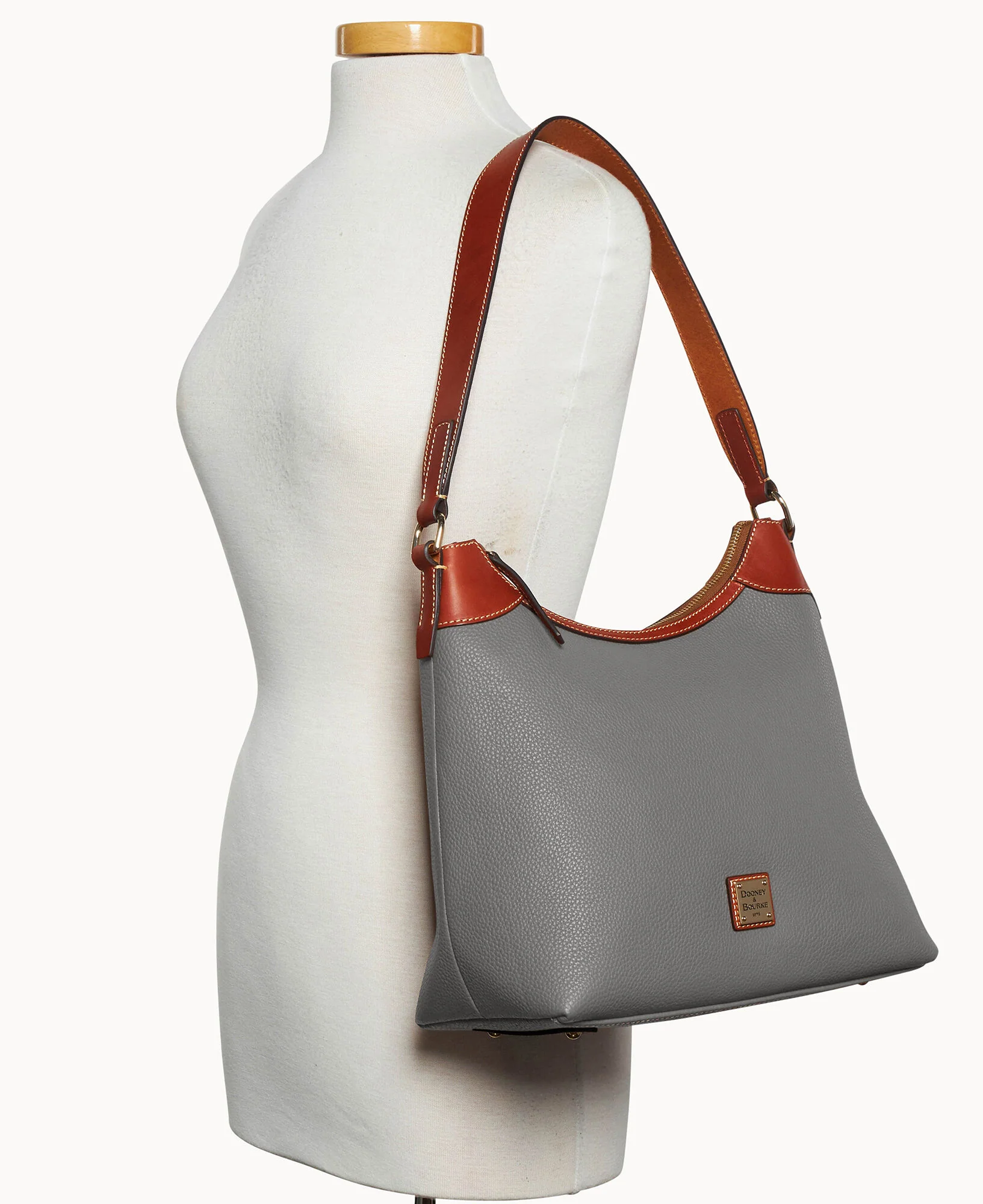 Pebble Grain Hobo - Image 41