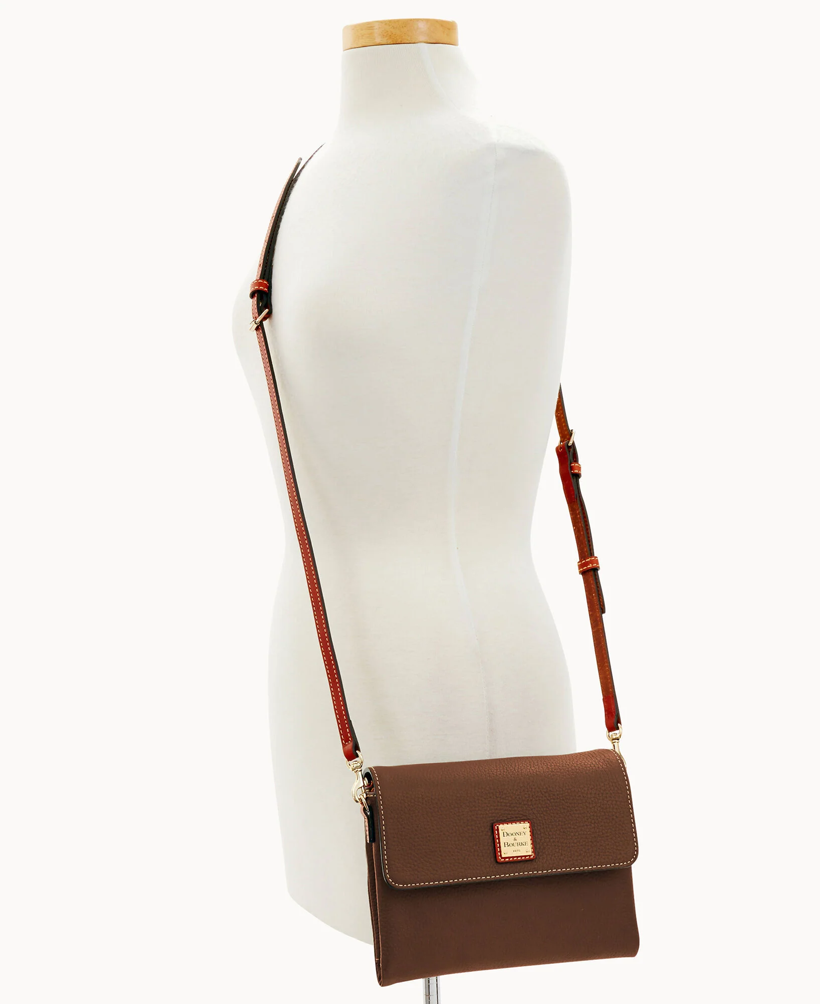 Pebble Grain Hunter Crossbody - Image 58