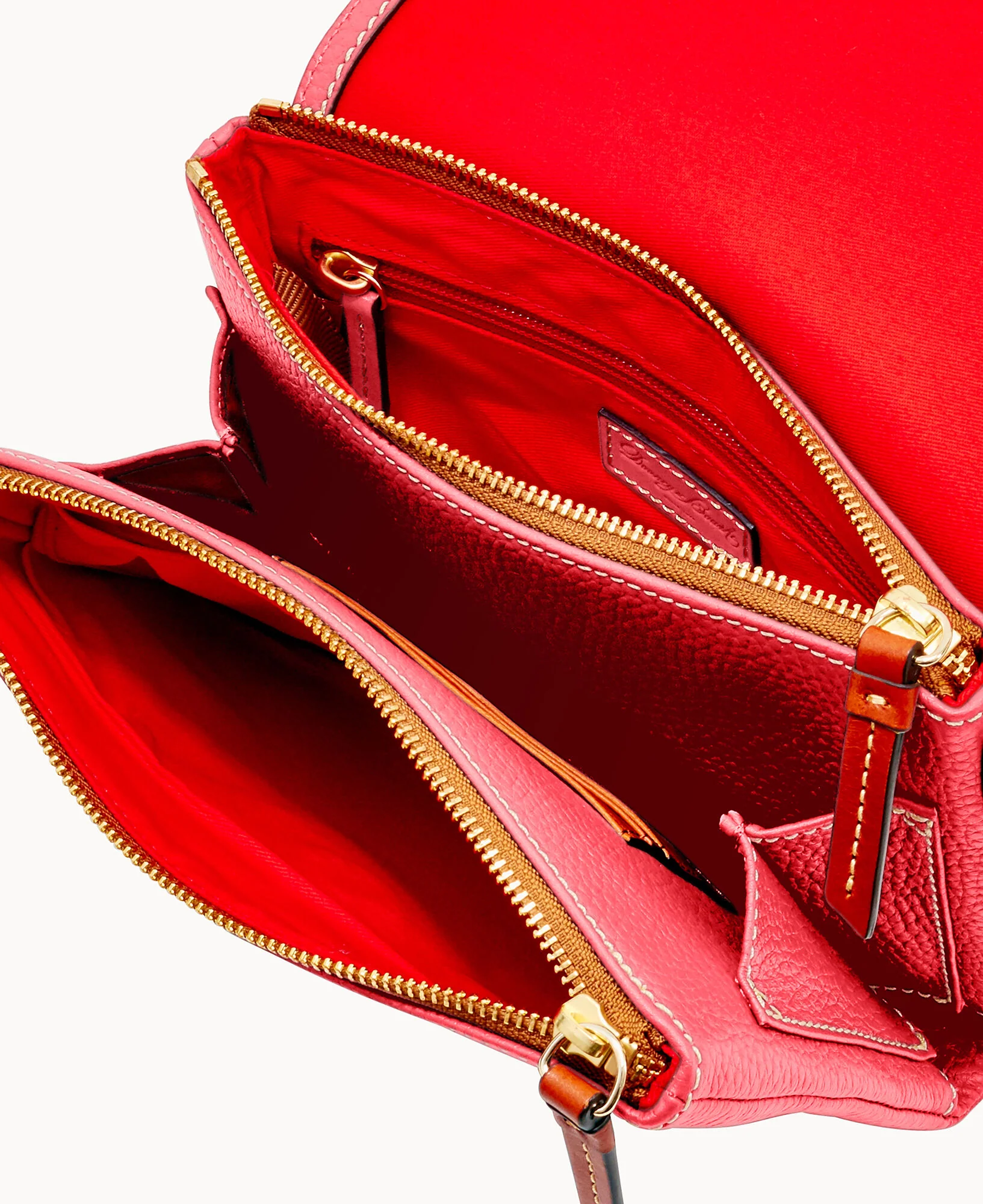 Pebble Grain Hunter Crossbody - Image 81
