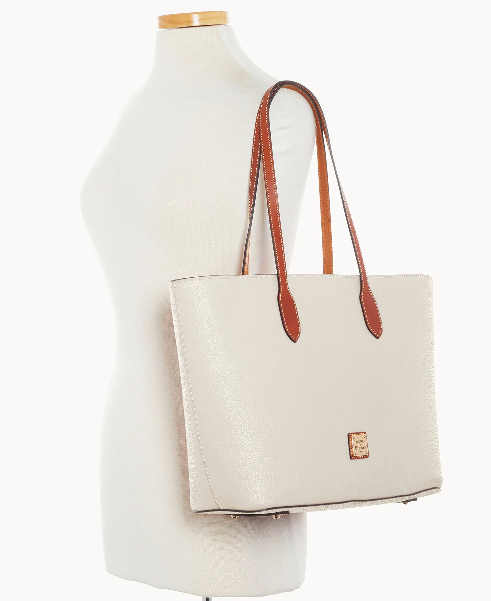 Pebble Grain Large Tote - Image 13