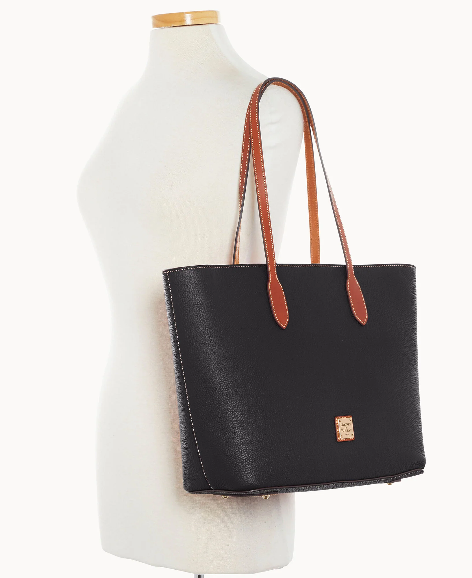 Pebble Grain Large Tote - Image 27