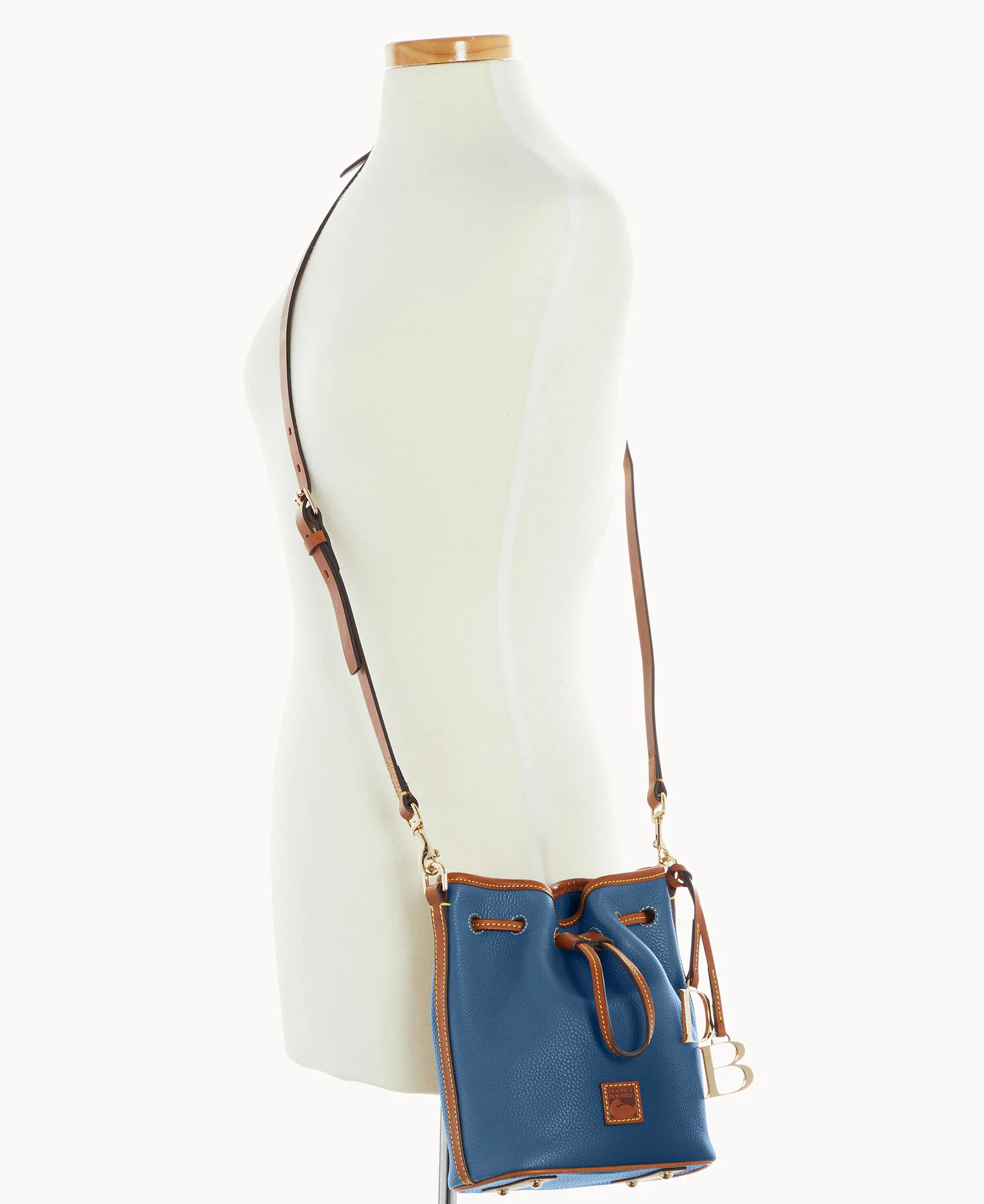 Pebble Grain Small Drawstring - Image 51
