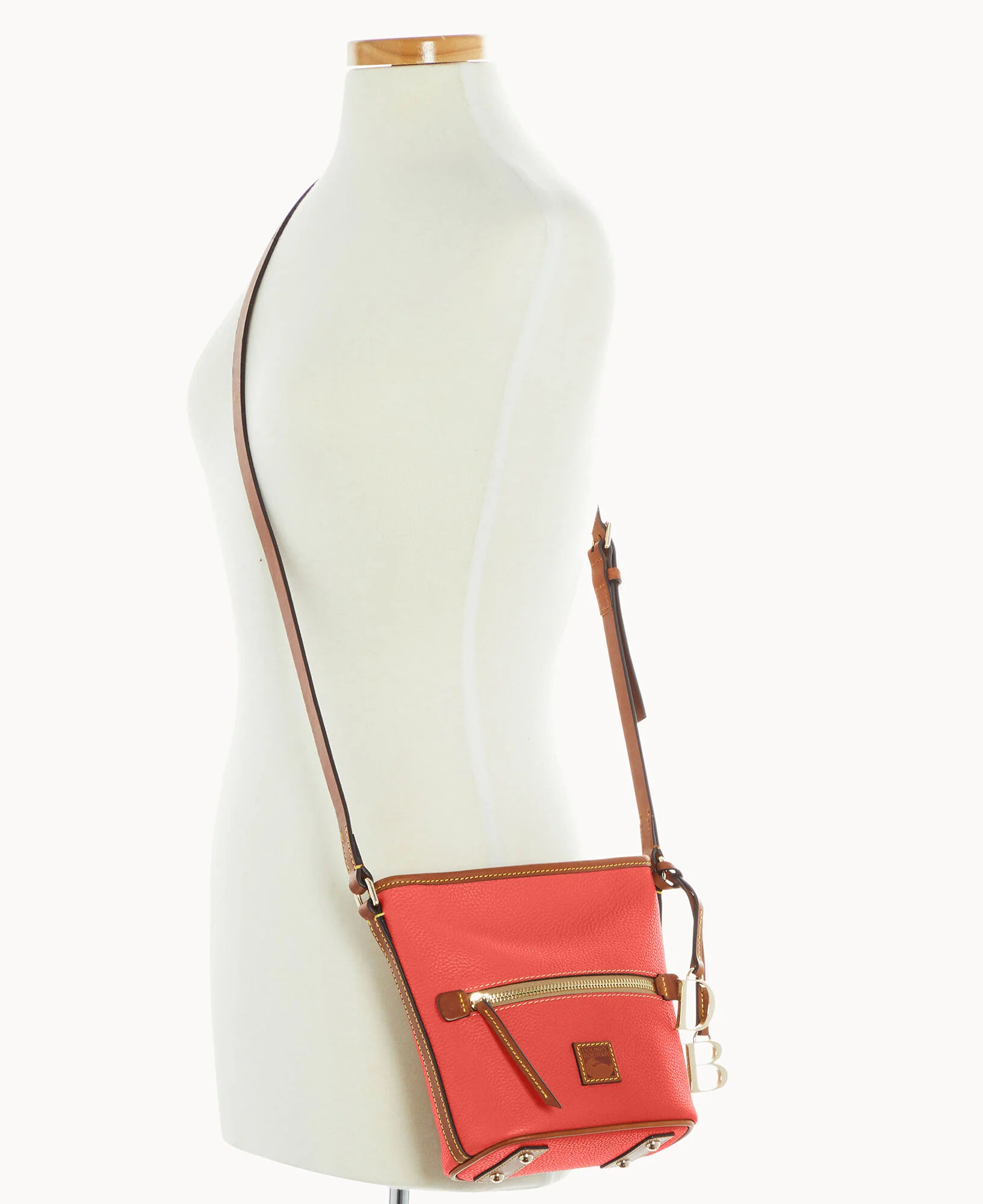 Pebble Grain Small Zip Sac - Image 19