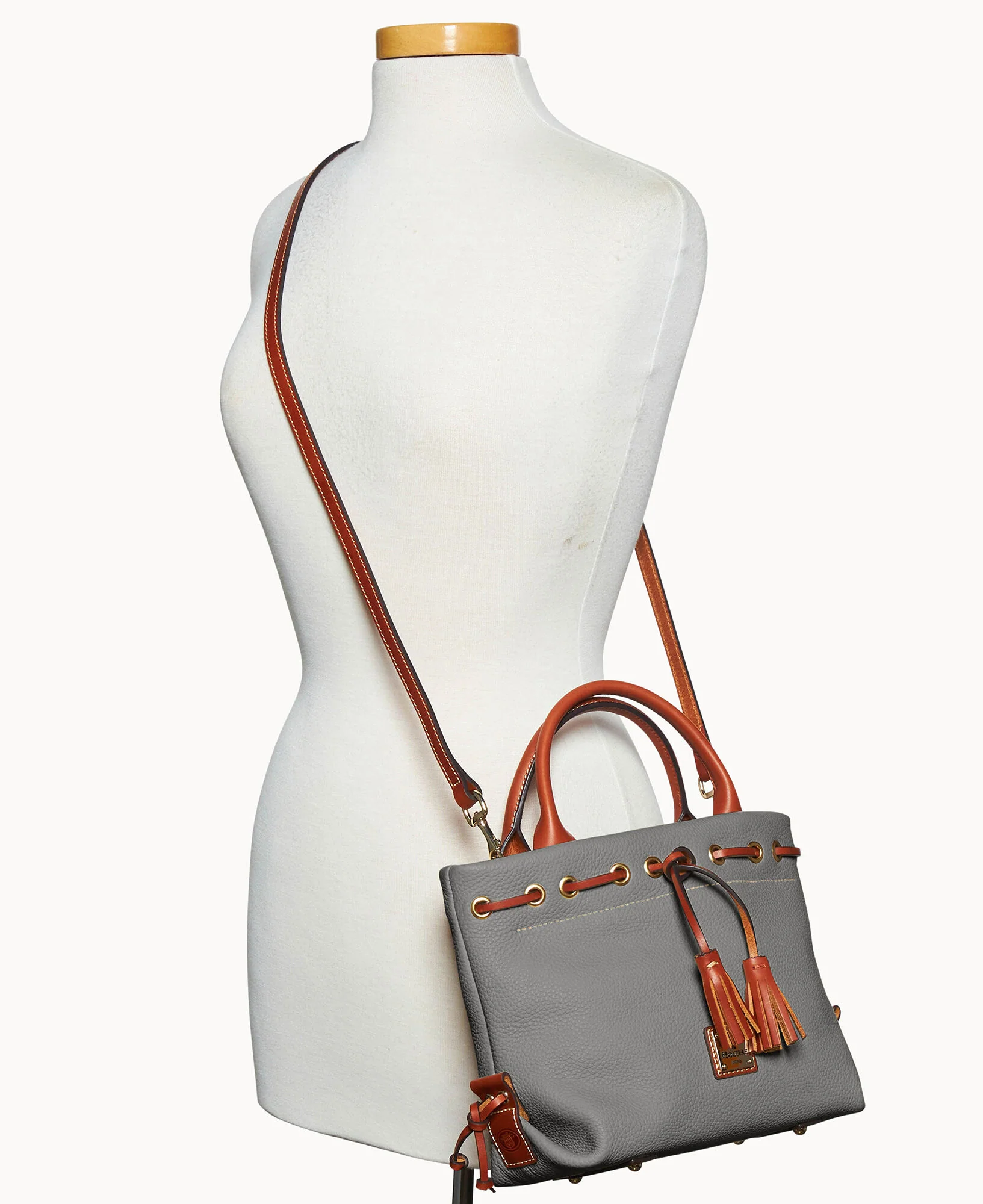 Pebble Grain Tassel Tote - Image 41