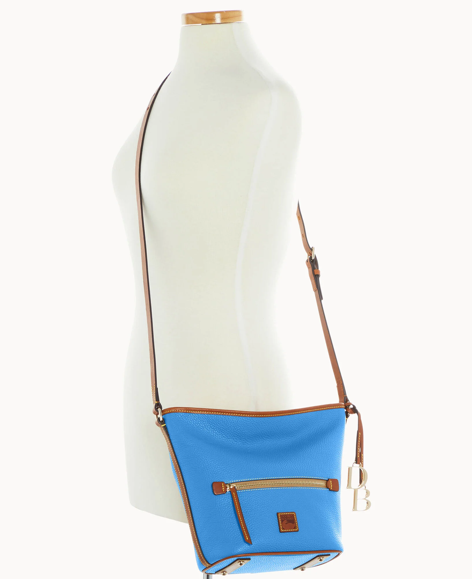 Pebble Grain Zip Sac - Image 64