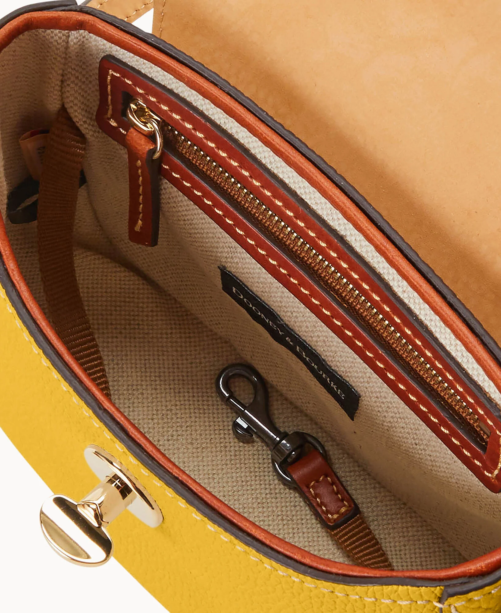 Pebble Turnlock Flap Saddle - Image 61