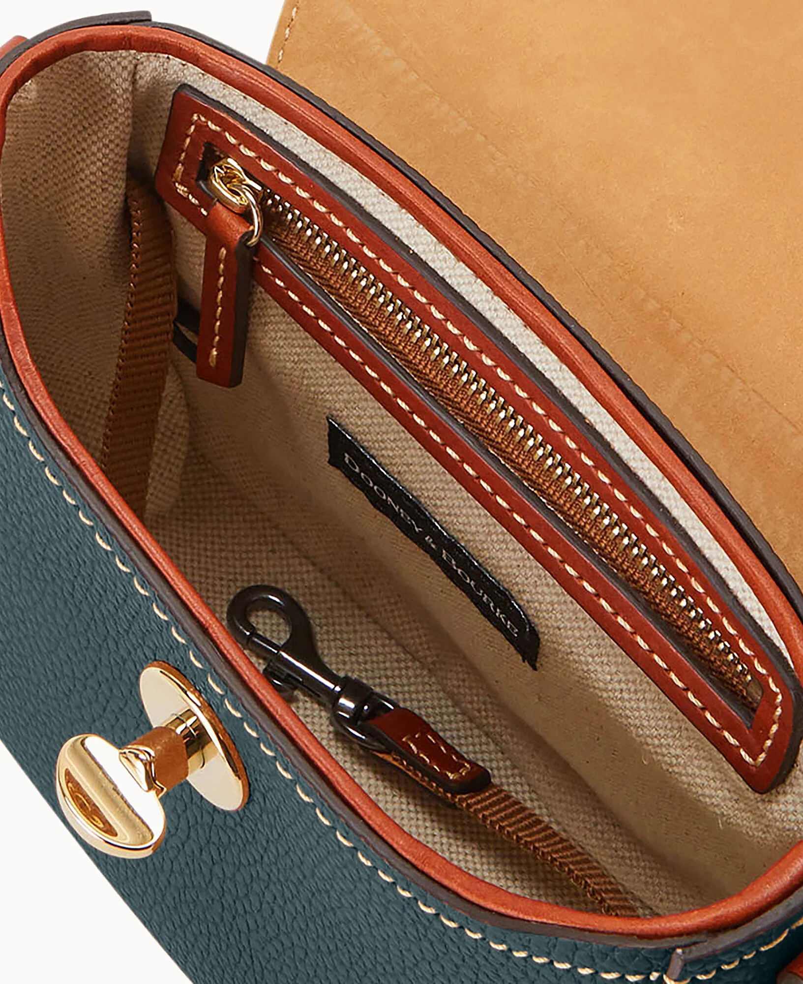 Pebble Turnlock Flap Saddle - Image 77