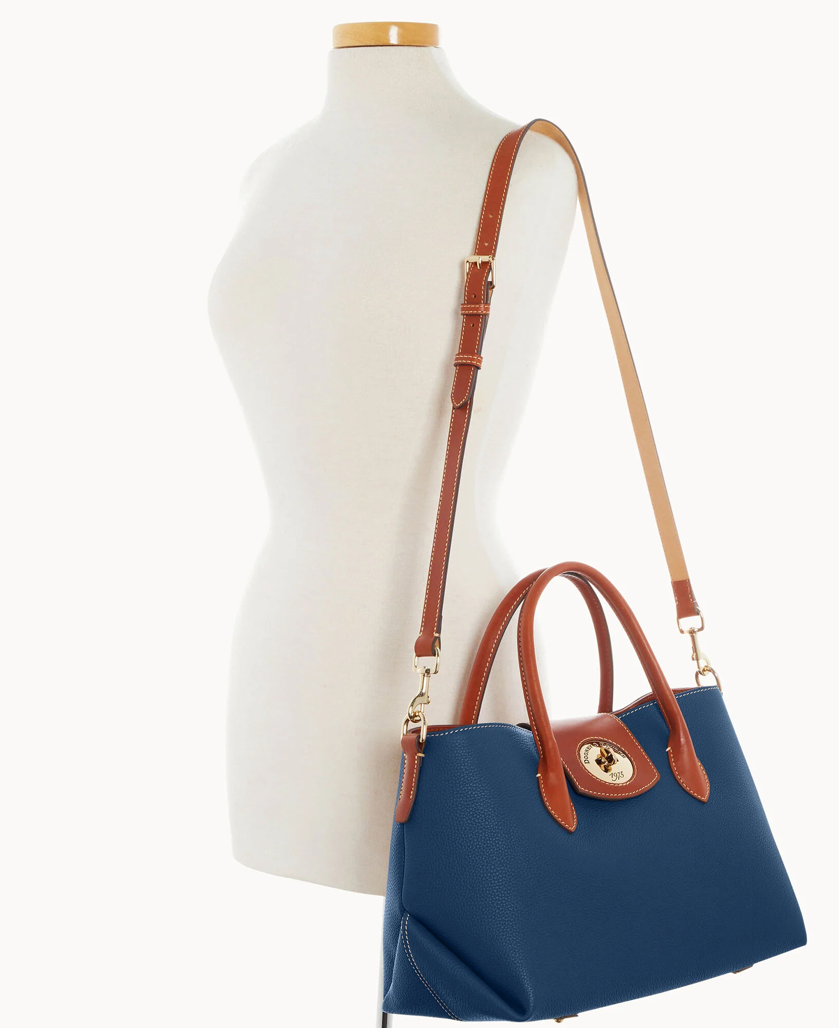 Pebble Turnlock Handle Tote 30 - Image 39