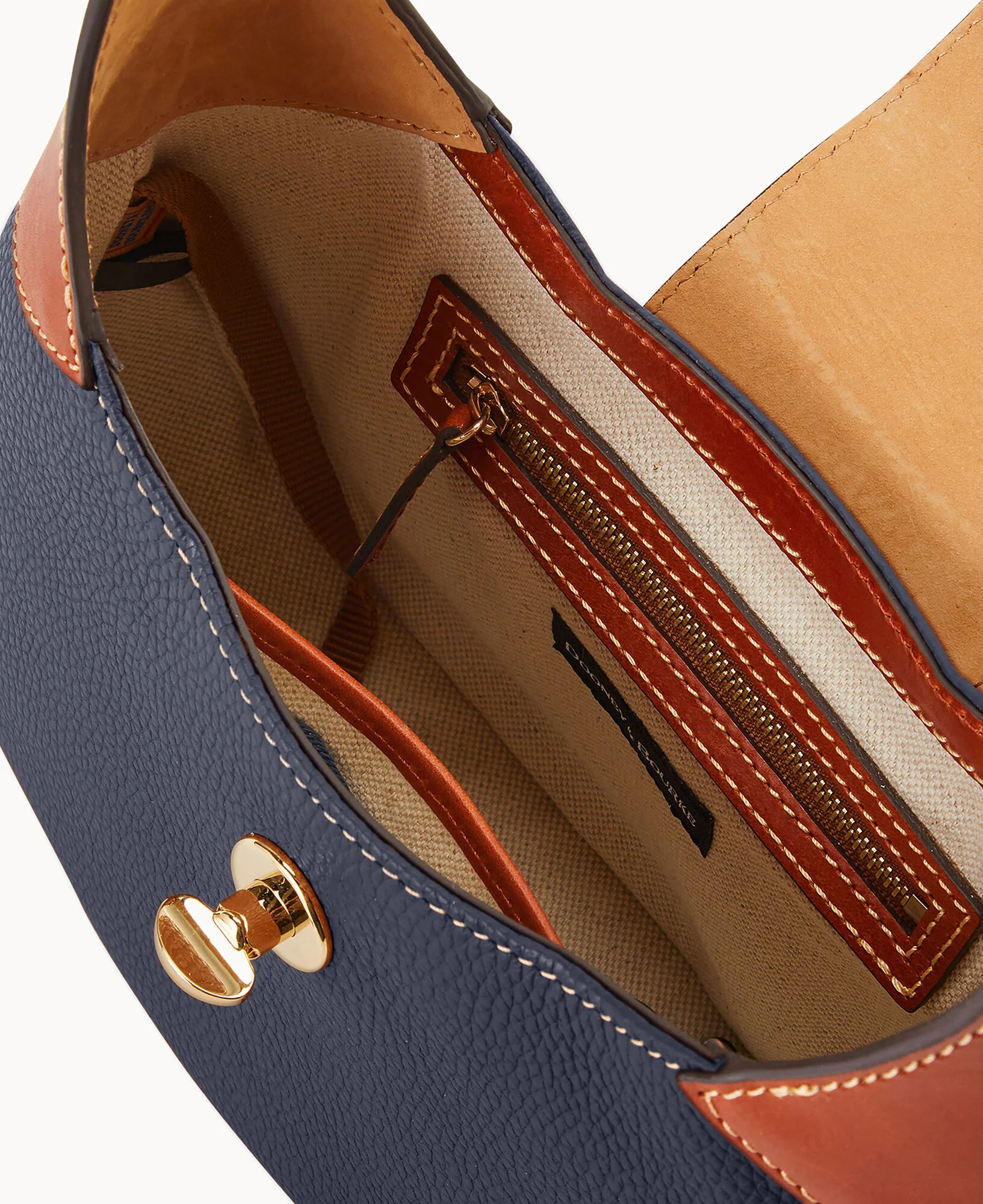 Pebble Turnlock Hobo 26 - Image 47