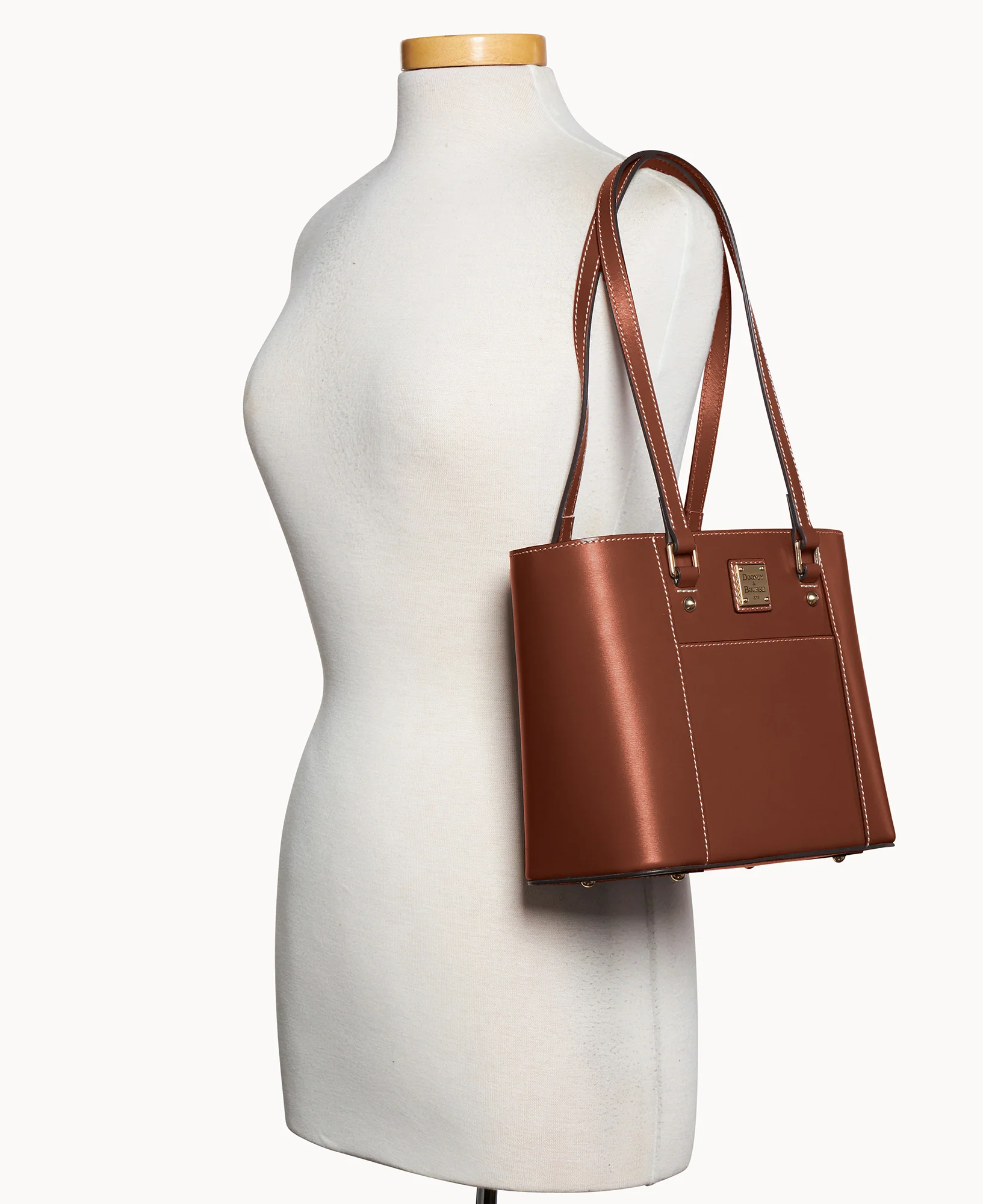 Penrose Pocket Tote 25 - Image 144