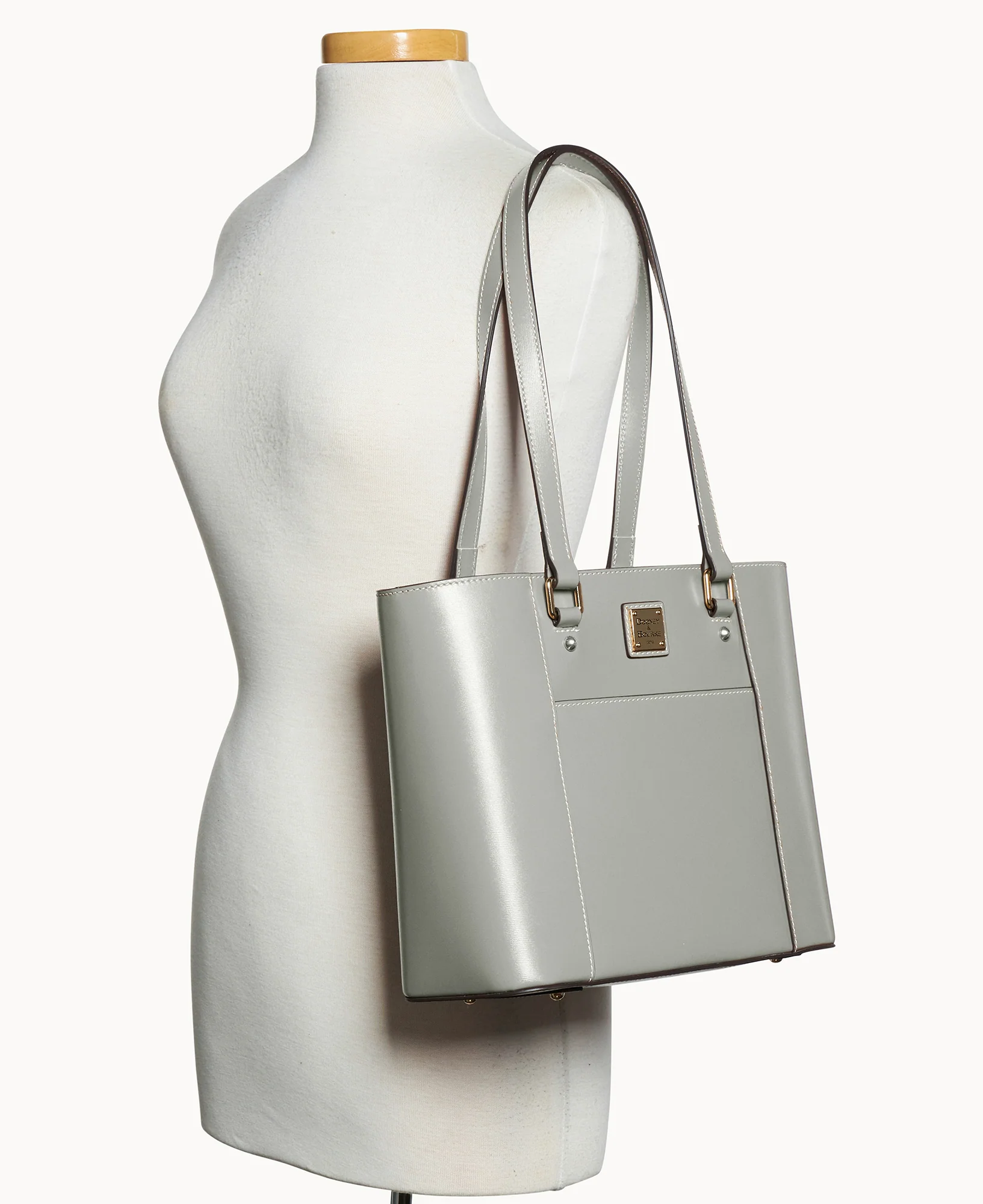Penrose Pocket Tote 30 - Image 31