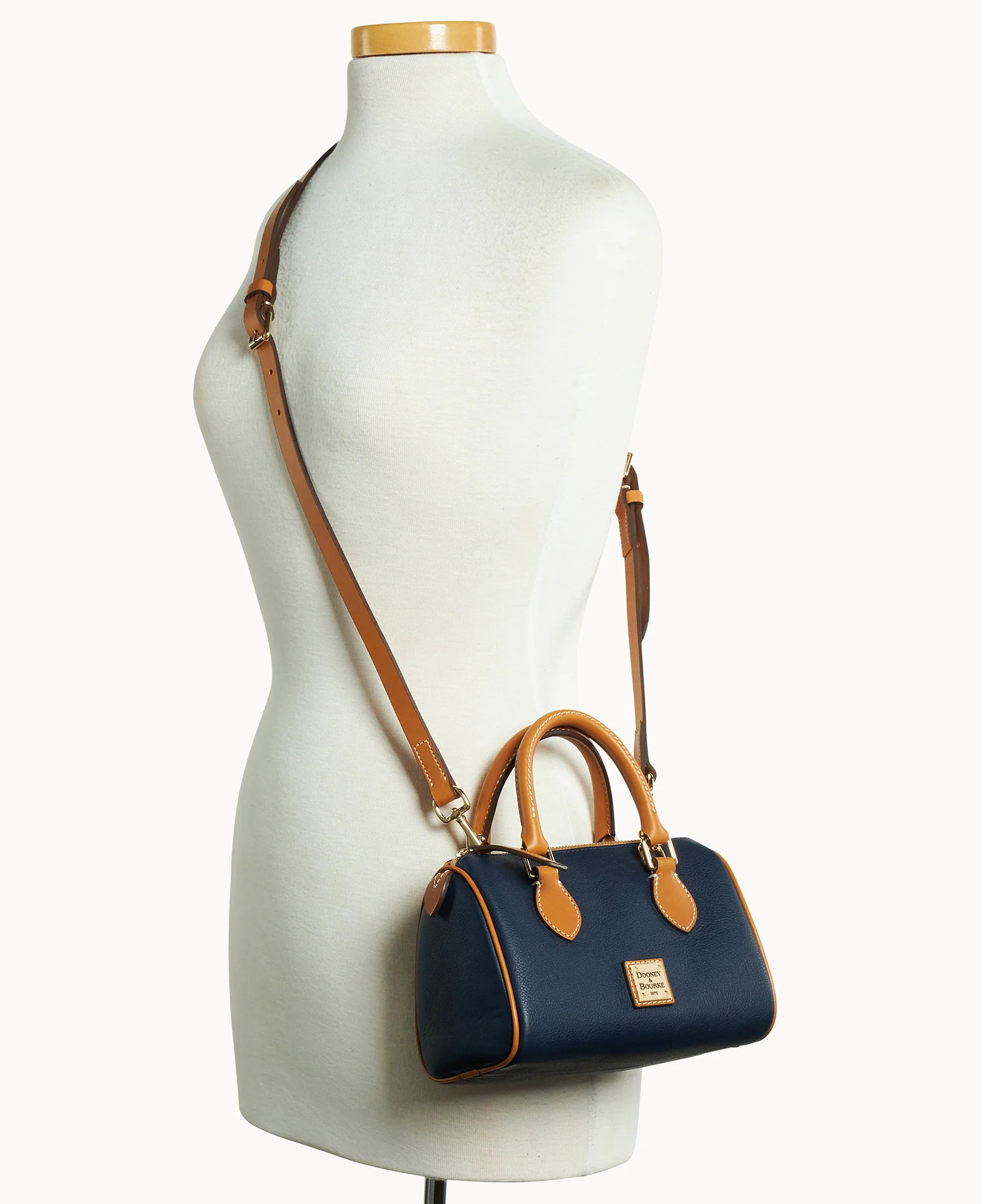 Sorrento Barrel Satchel 20 - Image 35