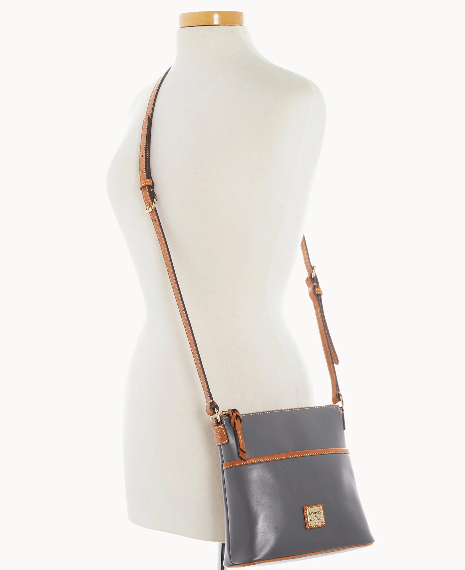 Wexford Leather Small Everyday Crossbody - Image 4